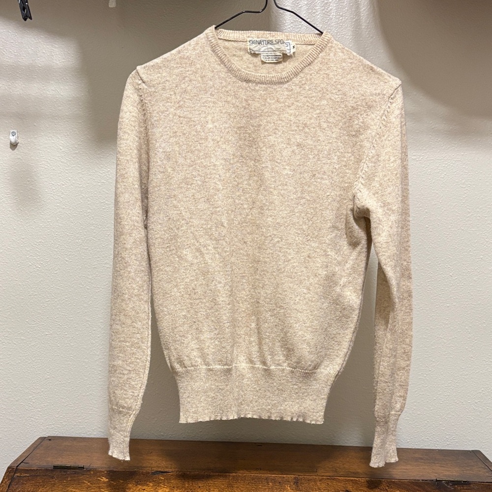 Vintage Women’s Tan Crewneck Sweater